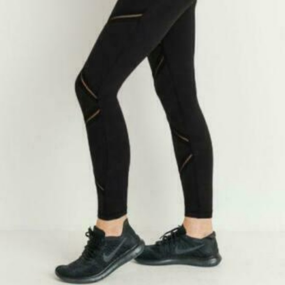 Women Highwaist Infinity Zig-Zag Mesh Full Legging - Picture 4 of 8